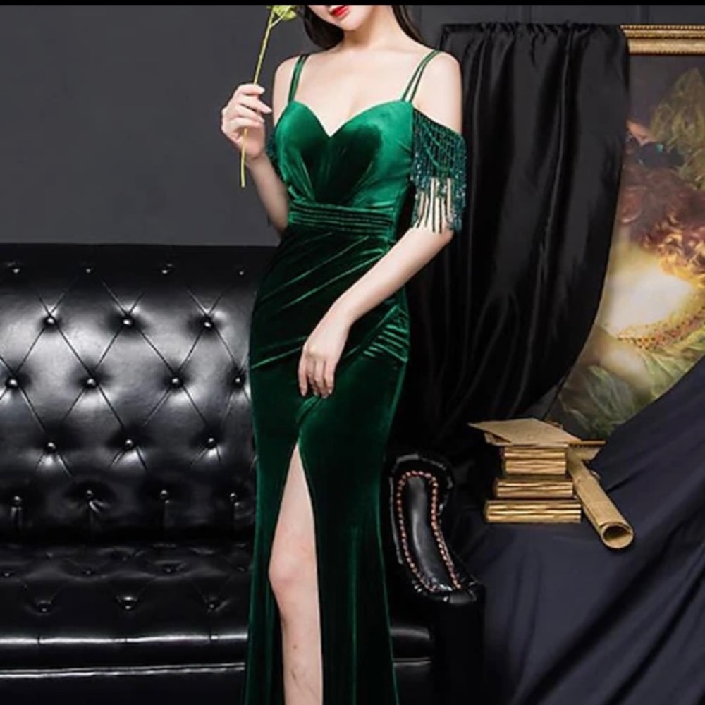 Elegant Green Trumpet Gown